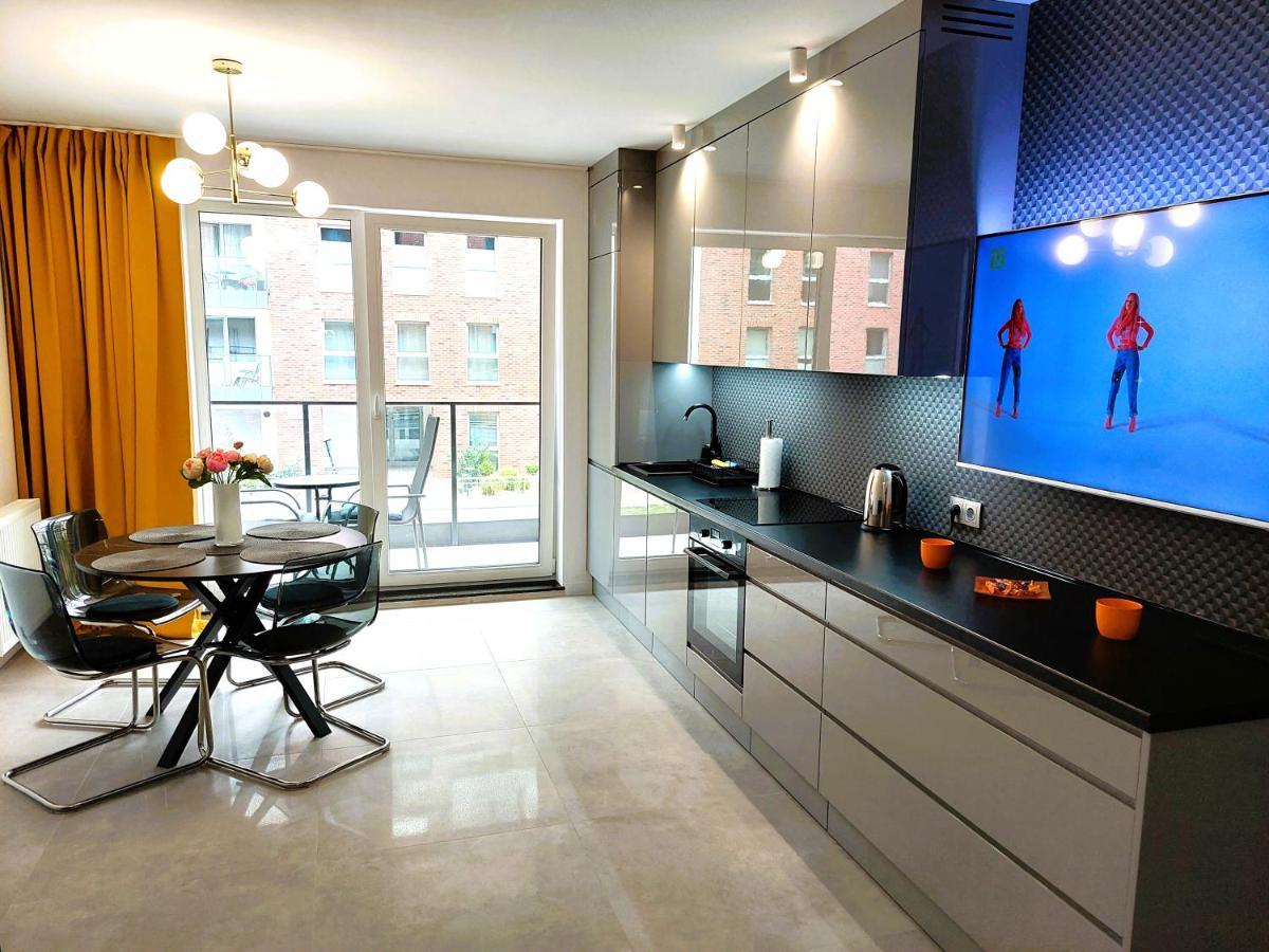 Mak Apartment Grobla - Free Parking - 3 Rooms Gdańsk Exteriör bild